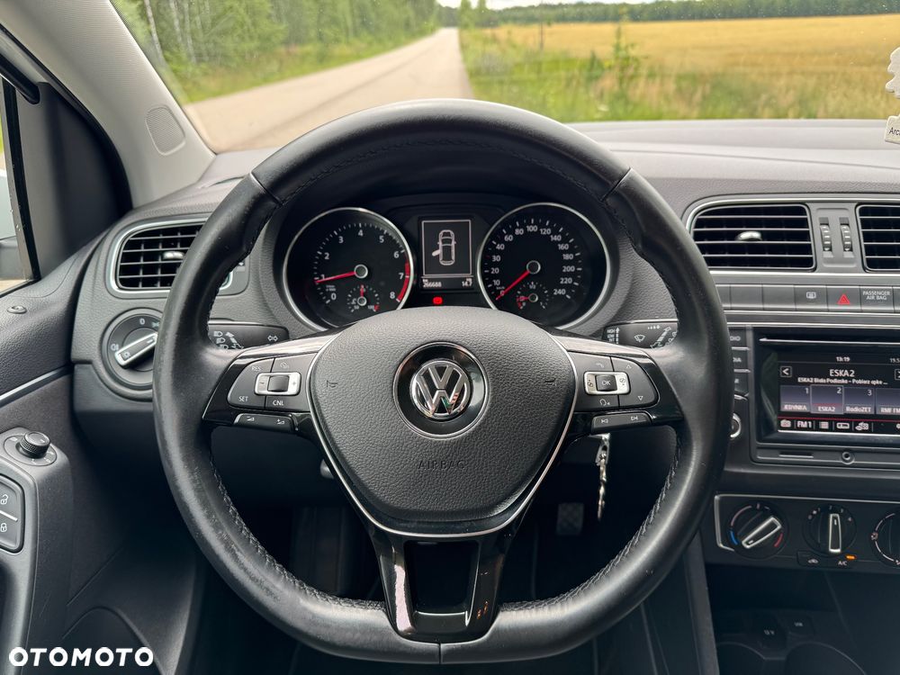 Volkswagen Polo 1.0 Comfortline - 26