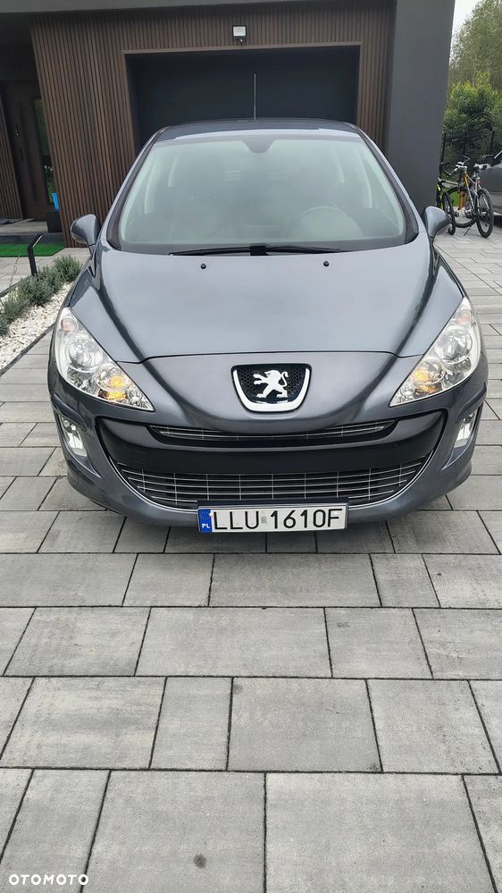 Peugeot 308 1.6 Premium Plus - 26