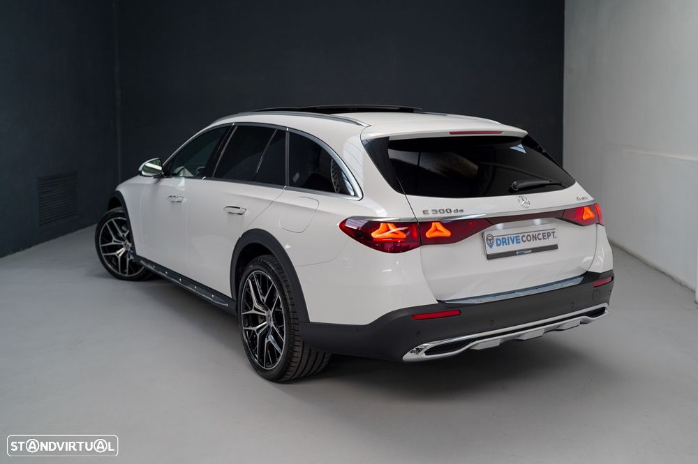 Mercedes-Benz E 300 de 4Matic All-Terrain - 23