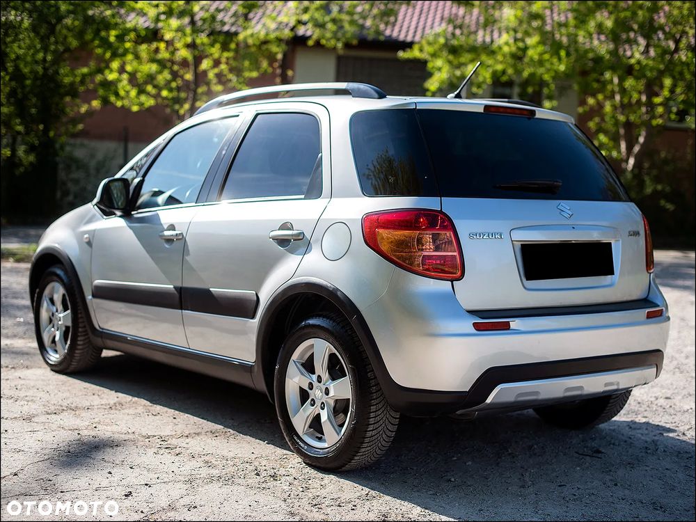 Suzuki SX4 - 10