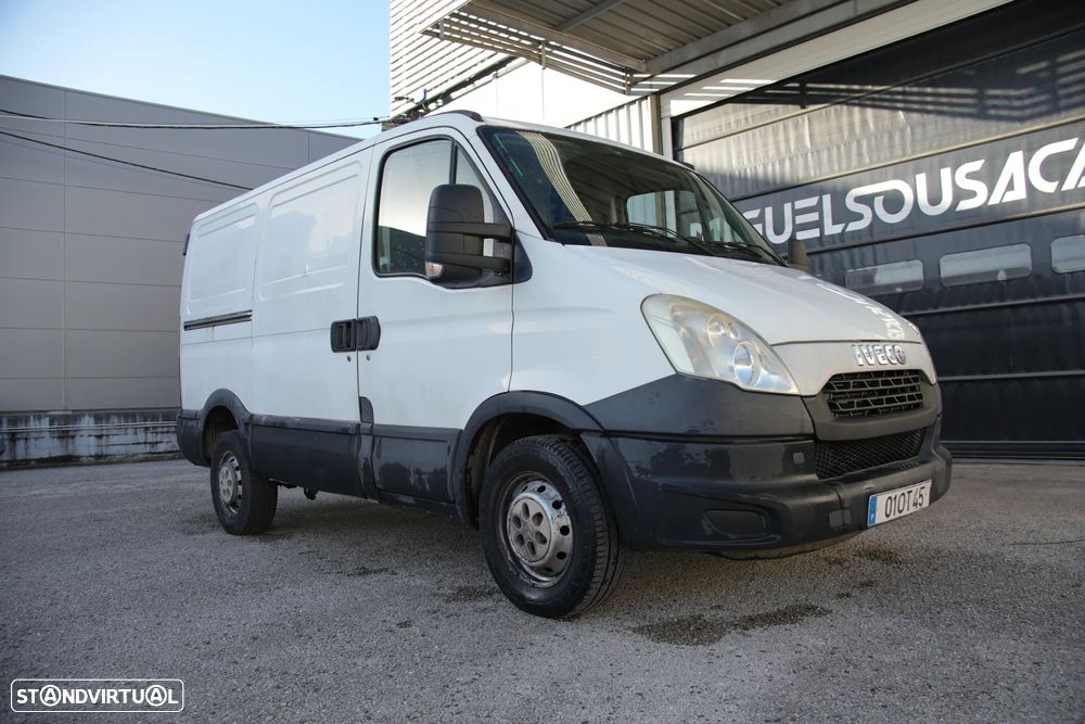 Iveco Daily 35S11 2.3td 106cv - 1