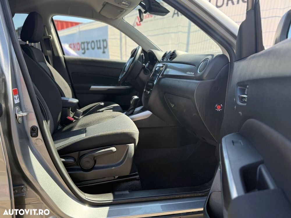 Suzuki Vitara 1.5 HEV Passion - 13