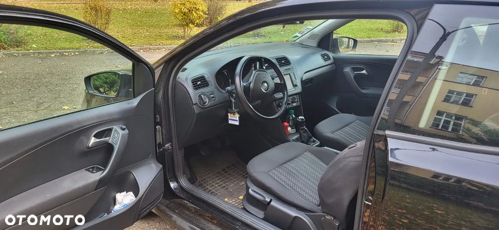 Volkswagen Polo 1.4 TDI (Blue Motion Technology) Comfortline - 16