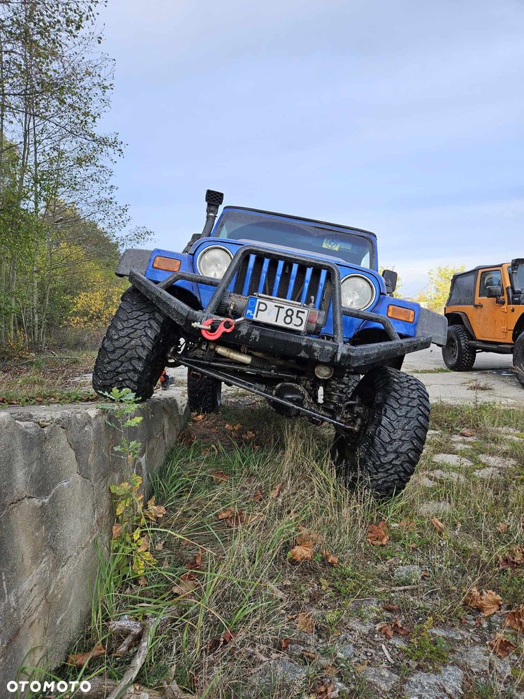 Jeep Wrangler - 1