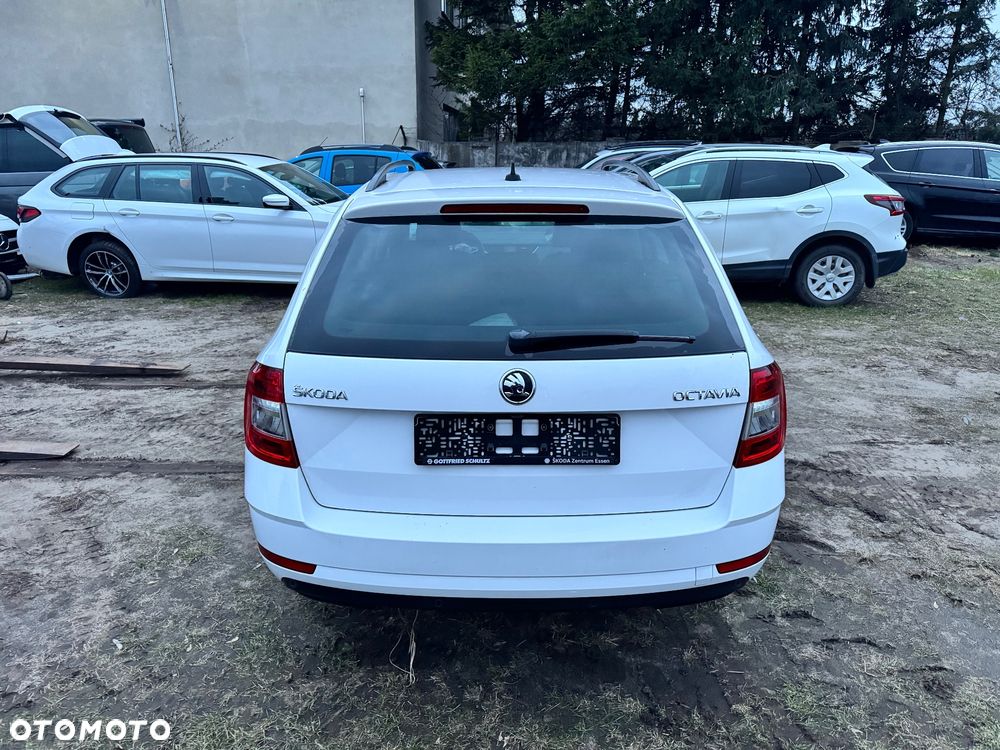 Skoda Octavia 2.0 TDI DSG Tour - 10