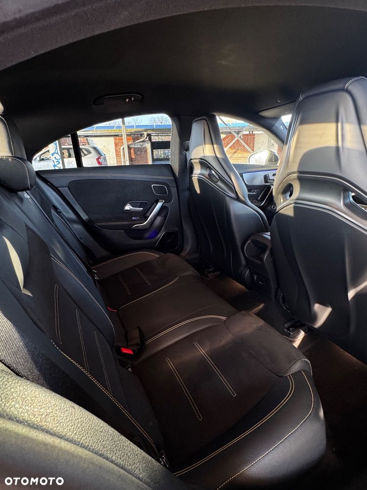 Mercedes-Benz CLA AMG 45 S 4-Matic 8G-DCT - 18