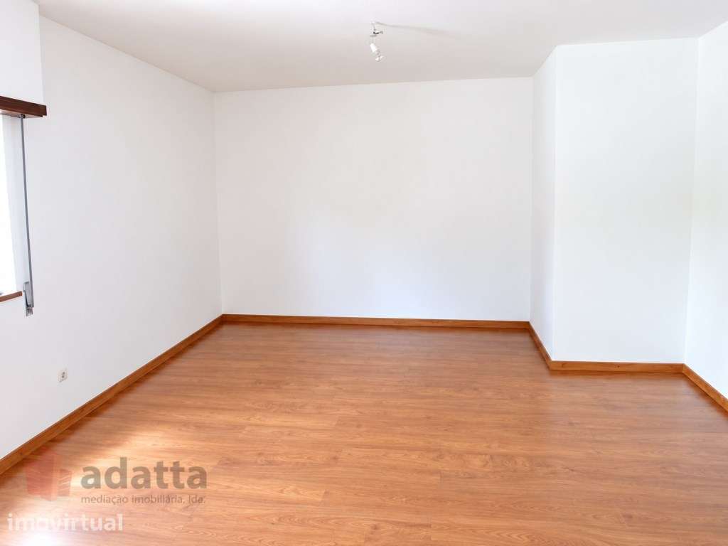 Apartamento T2 para Arrendamento - Disponível a partir de 1 de Jane... - Grande imagem: 3/13