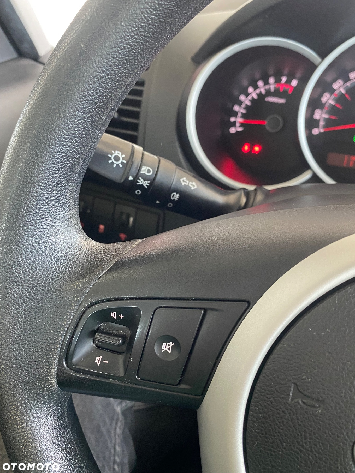 Kia Venga 1.6 M - 11