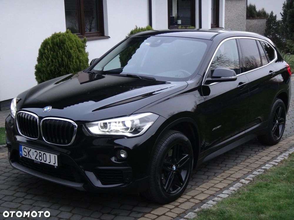 BMW X1 xDrive20i - 1