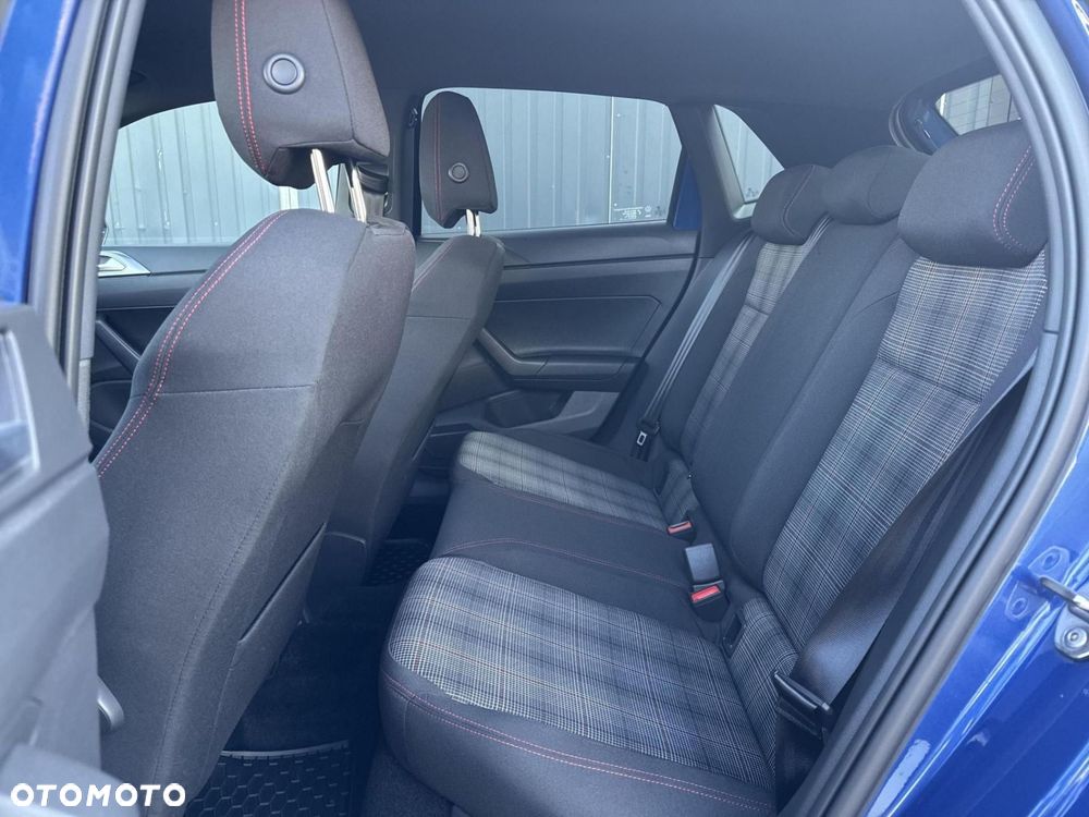 Volkswagen Polo - 11