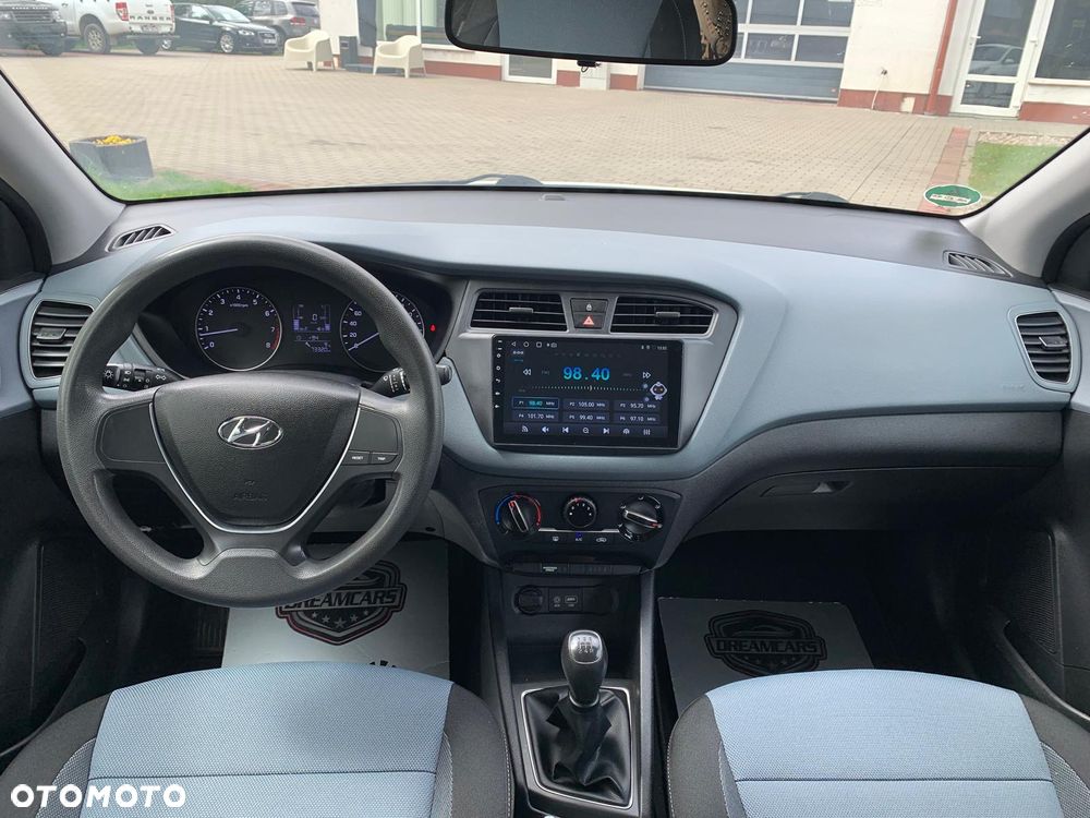 Hyundai i20 - 19