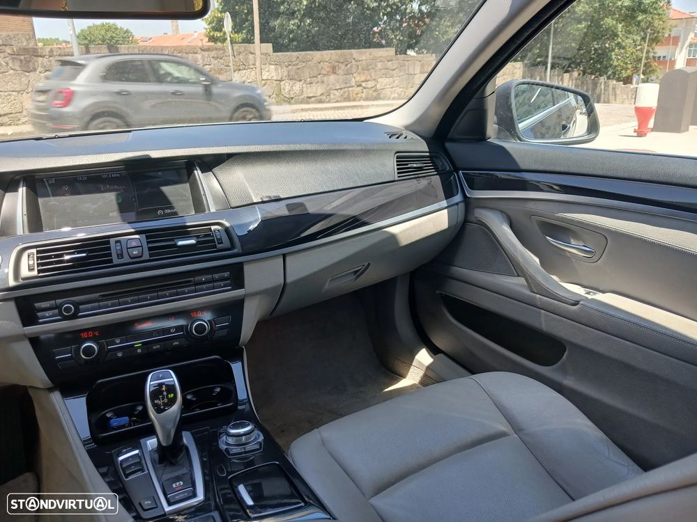 BMW 525 d xDrive Exclusive Auto - 42