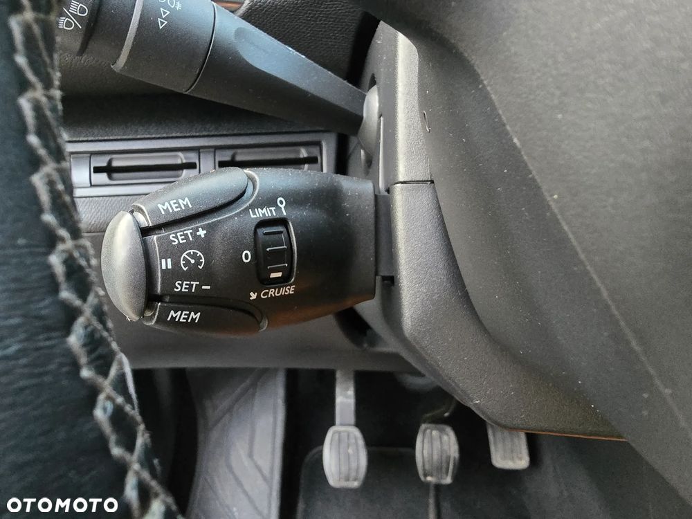 Peugeot 3008 1.6 BlueHDi Allure S&S - 14