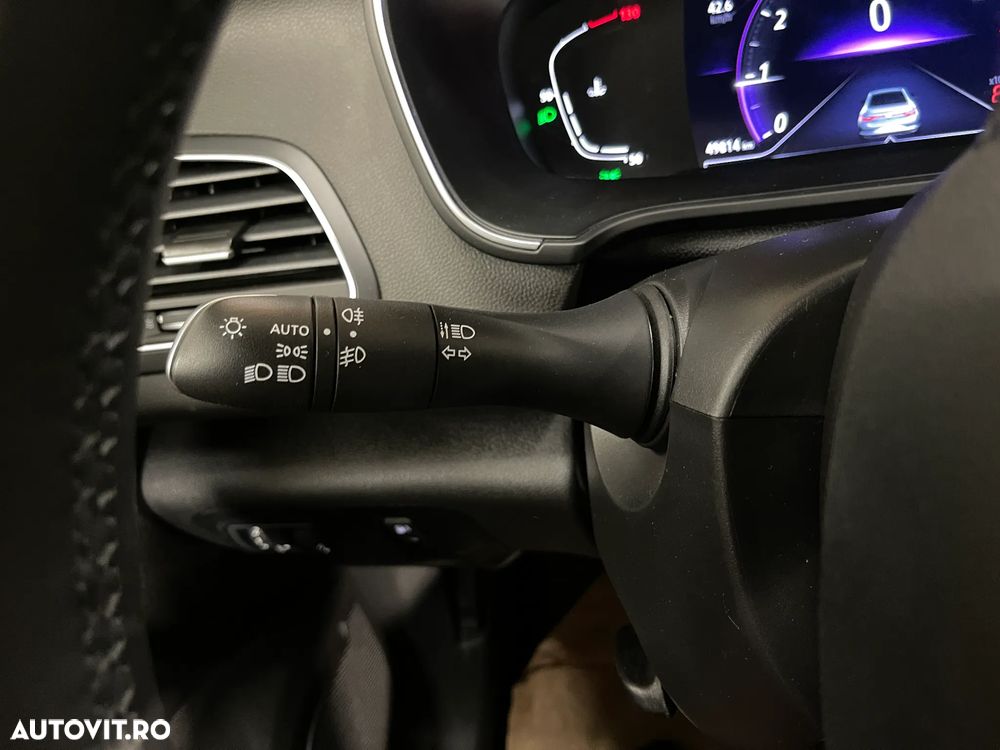 Renault Megane TCe 140 EDC GPF Equilibre - 21