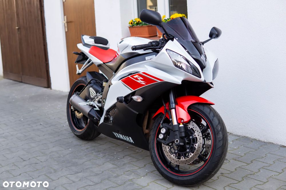 Yamaha R6 - 13