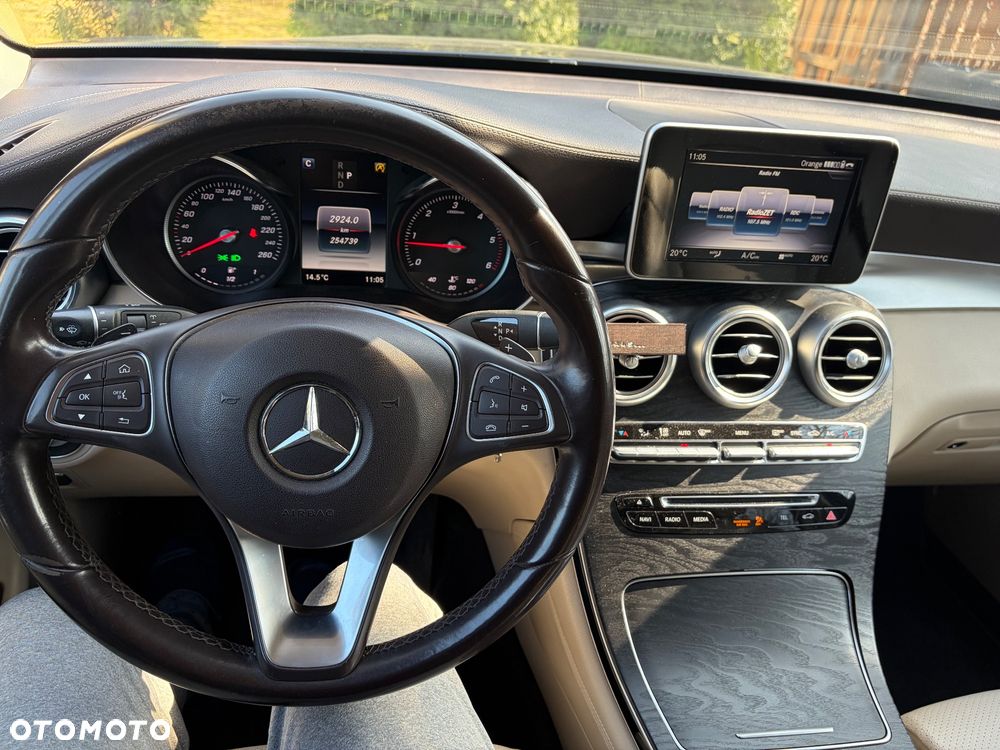 Mercedes-Benz GLC - 20