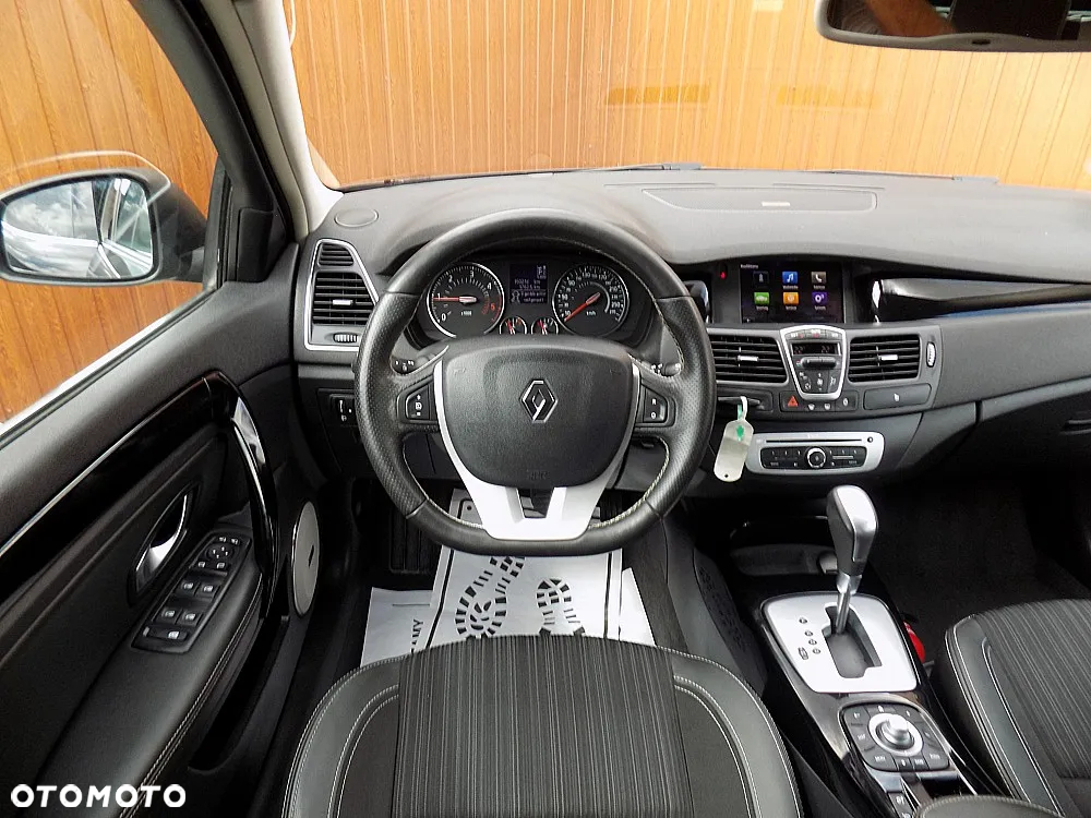Renault Laguna Grandtour dCi 110 FAP EDC Bose Edition - 17