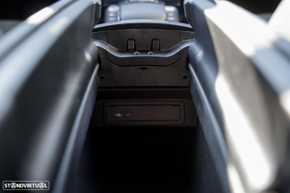 Mercedes-Benz EQA 250 AMG Line - 27