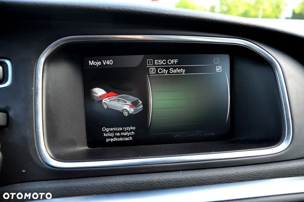 Volvo V40 T2 Summum - 30