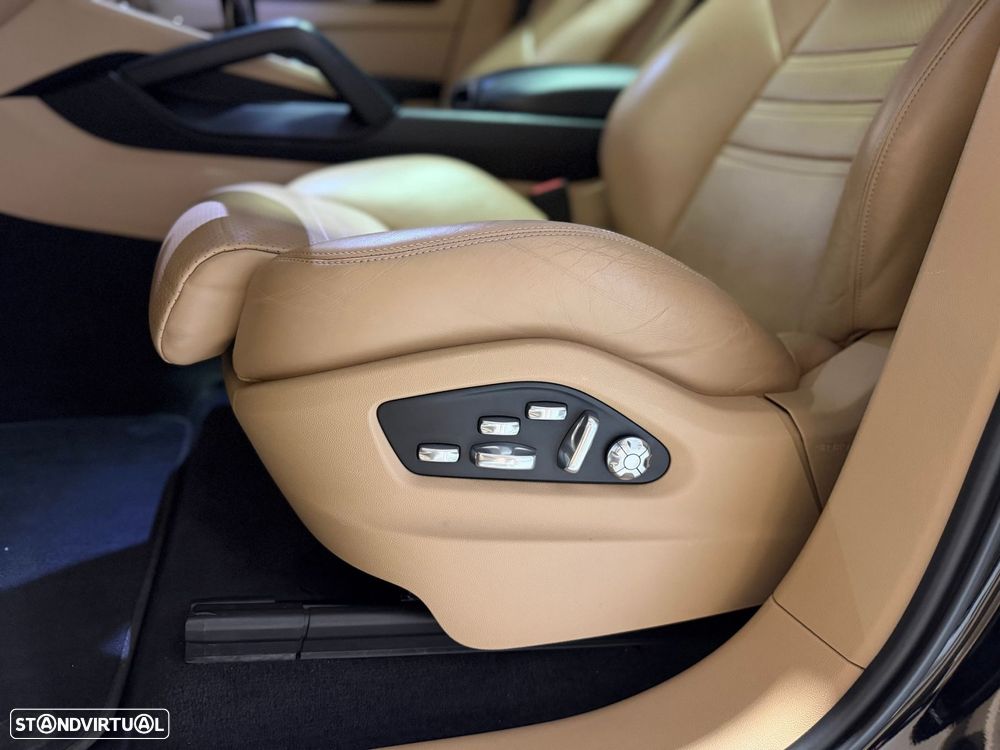 Porsche Cayenne Coupé E-Hybrid Platinum Edition - 9