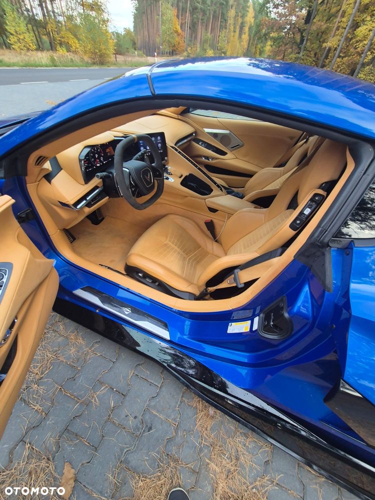 Chevrolet Corvette - 13