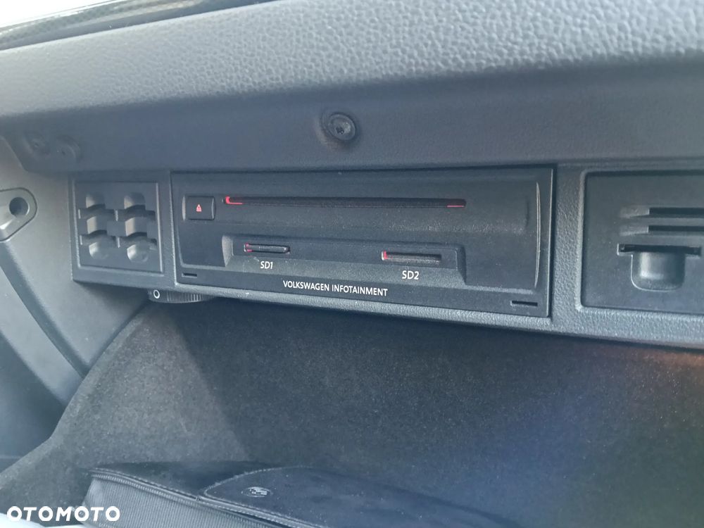 Volkswagen Golf 2.0 TDI SCR DSG Highline - 34