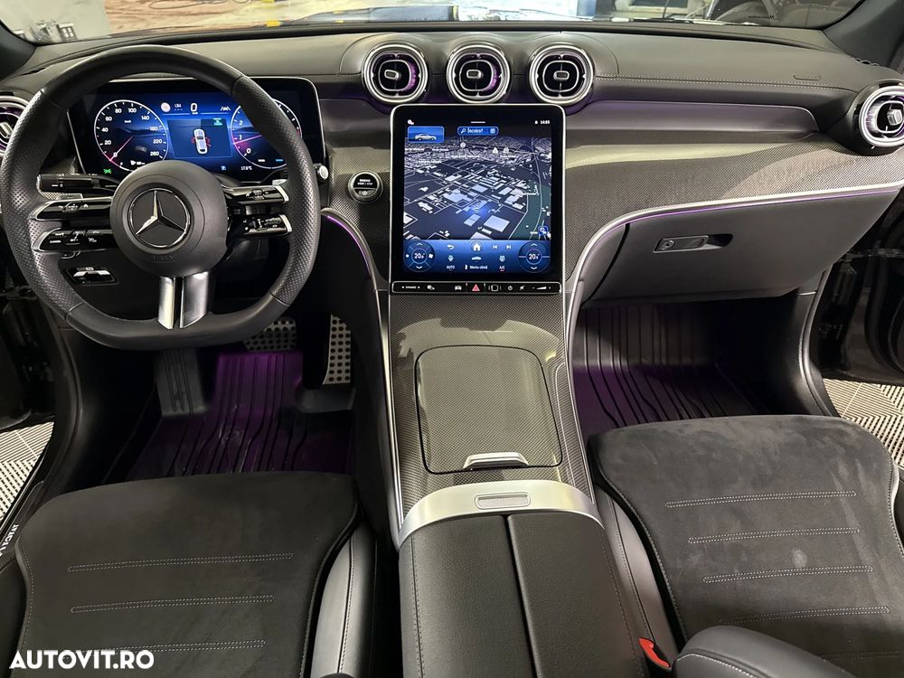Mercedes-Benz GLC Coupe 300 4MATIC MHEV - 11