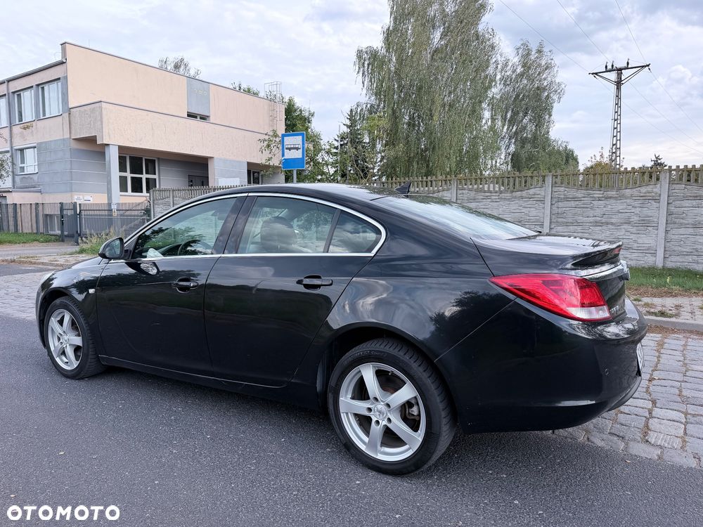 Opel Insignia 1.8 - 8