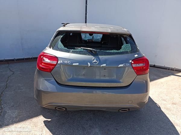 Para Peças Mercedes-Benz A-Class (W176) - 4