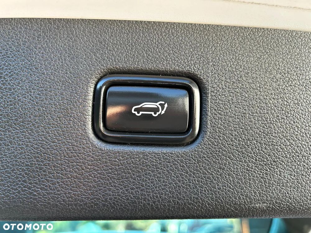 Hyundai Tucson 2.0 CRDi 4WD Automatik Intro Edition - 11