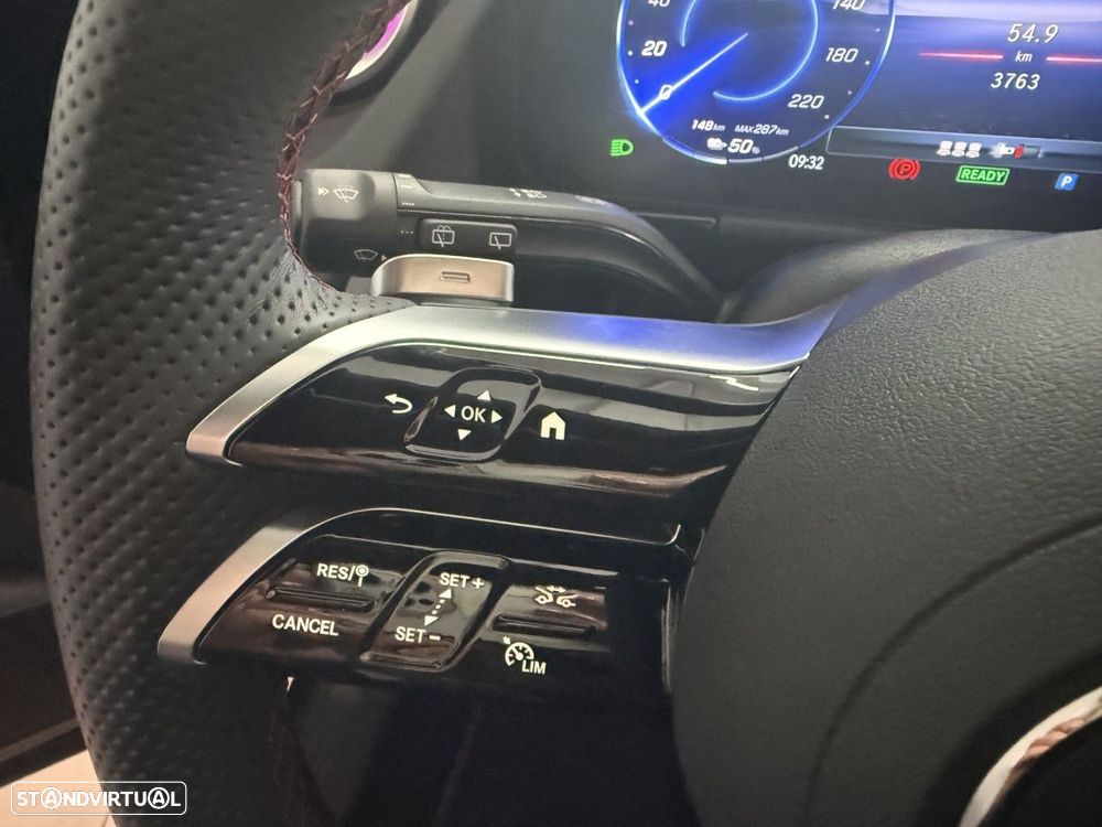 Mercedes-Benz EQA 250+ AMG Line - 17