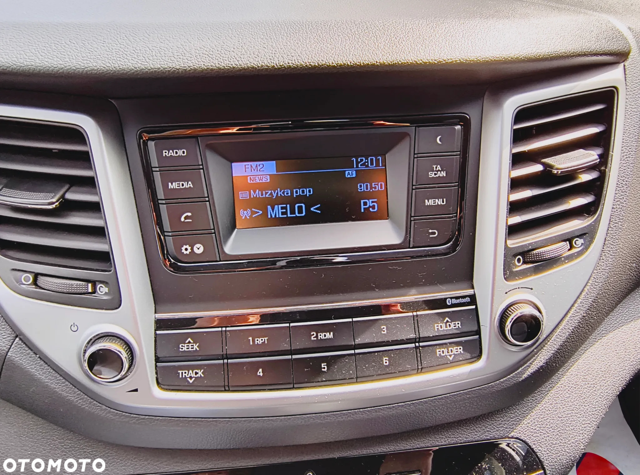 Hyundai Tucson 1.6 GDI BlueDrive Comfort 2WD - 14