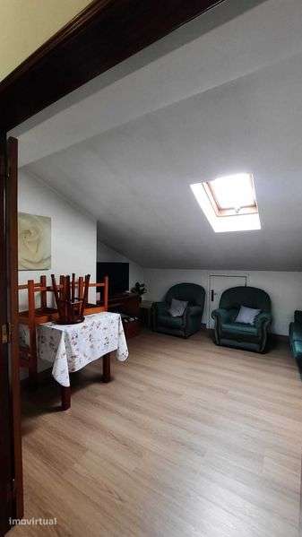 Apartamento/sótão mobilado para arrendamento em São Romão – Leiria - Grande imagem: 4/10
