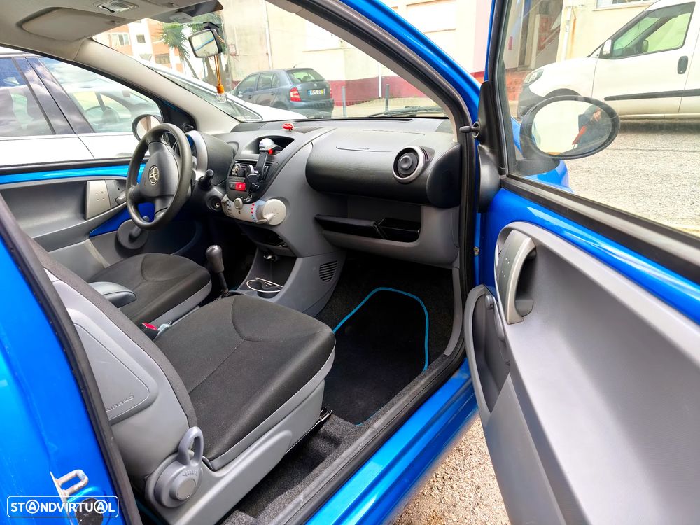 Toyota Aygo Standard - 5