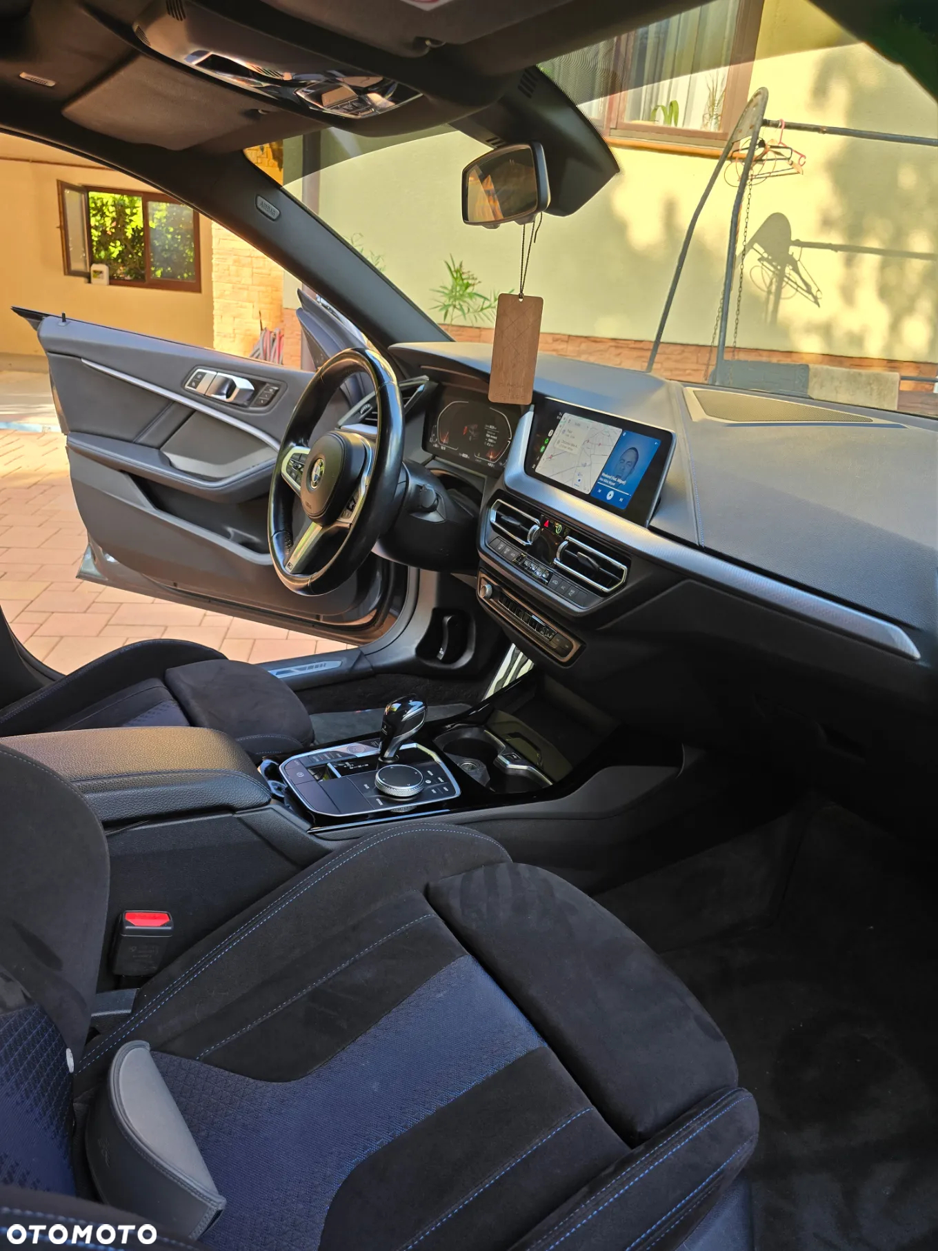 BMW Seria 2 220d xDrive - 9
