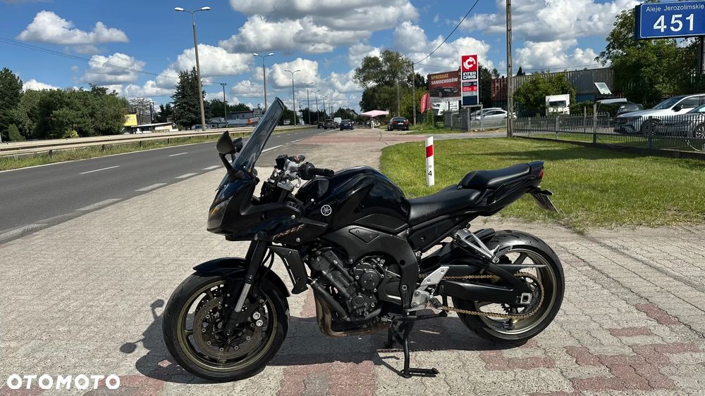 Yamaha FZ - 2