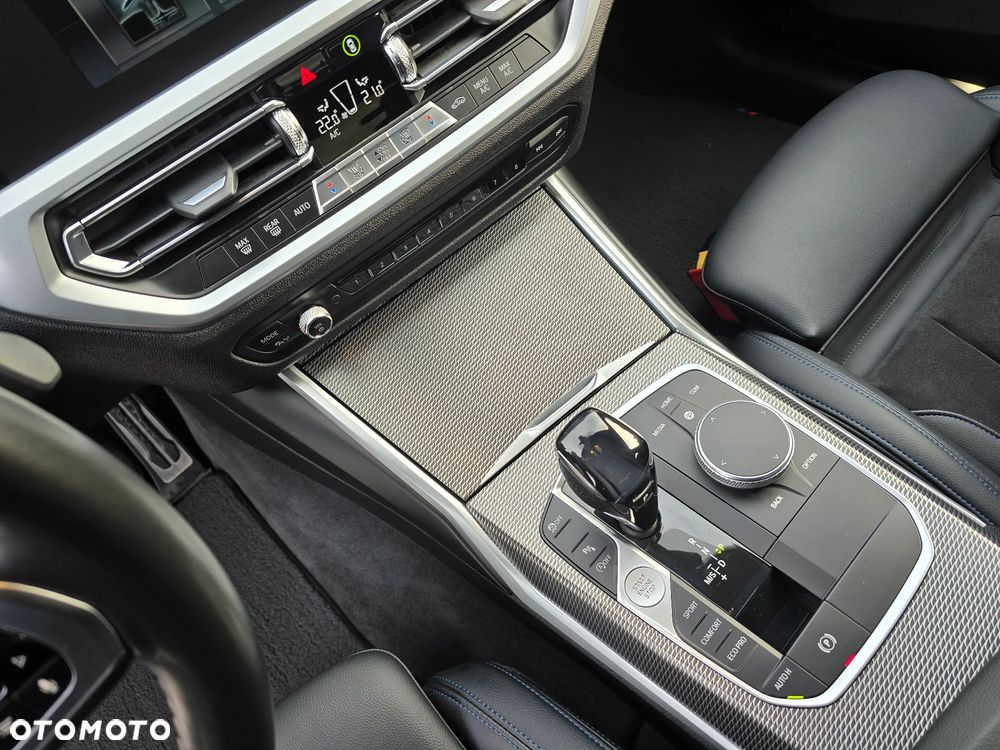 BMW Seria 3 330i M Sport sport - 14