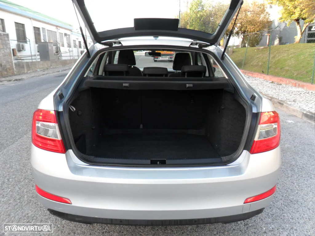 Skoda Octavia 1.6 TDI Elegance - 25