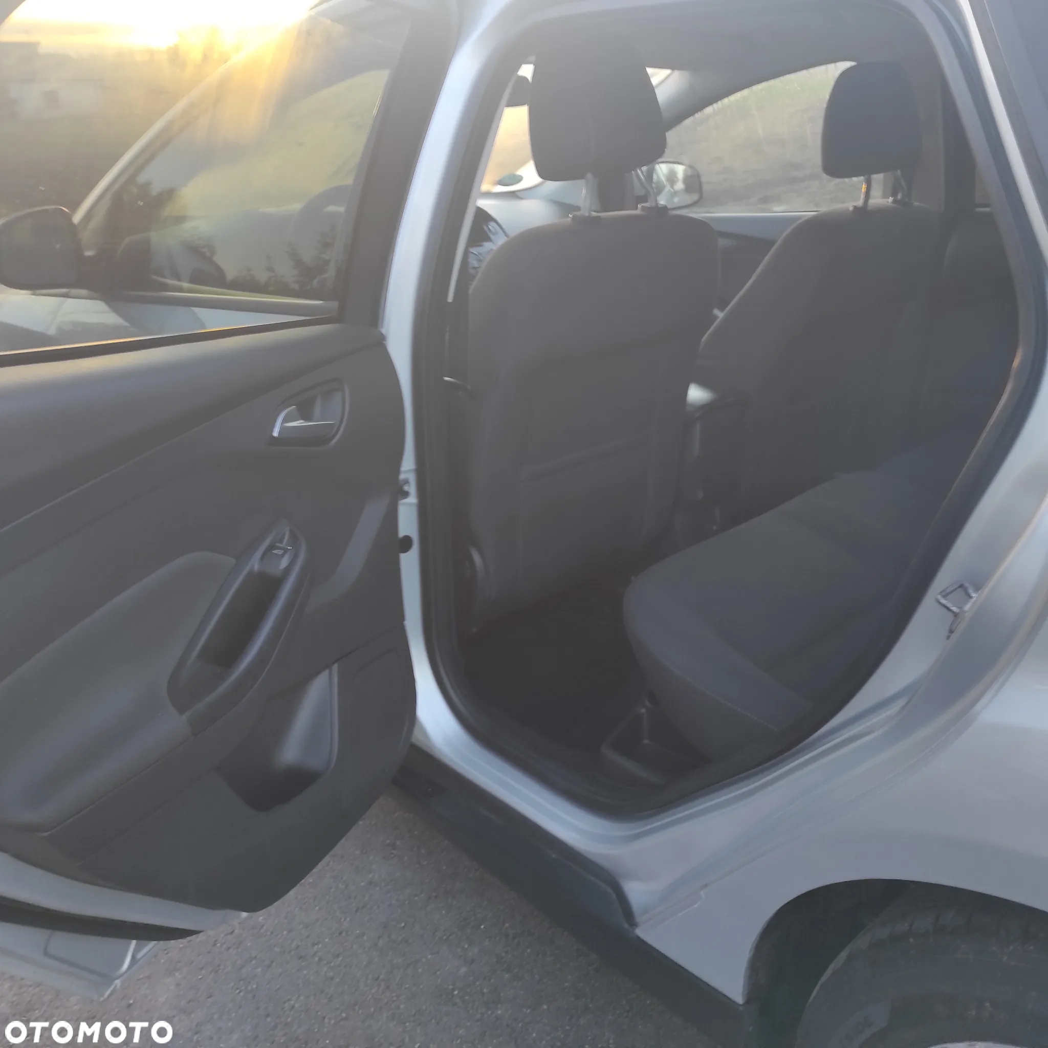 Ford Focus - 13