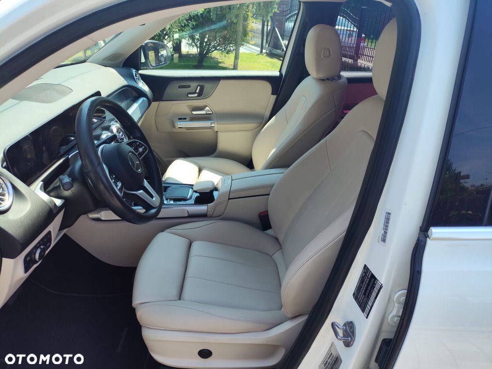 Mercedes-Benz GLB 250 8G-DCT - 27