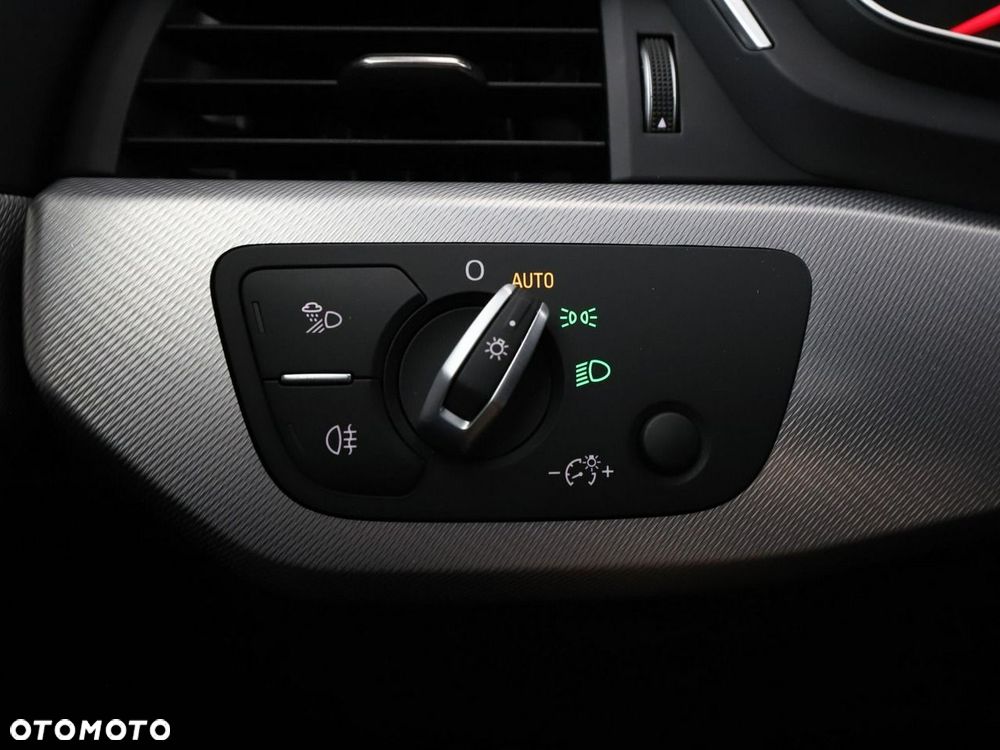 Audi A4 Avant 40 TDI S tronic quattro design - 37