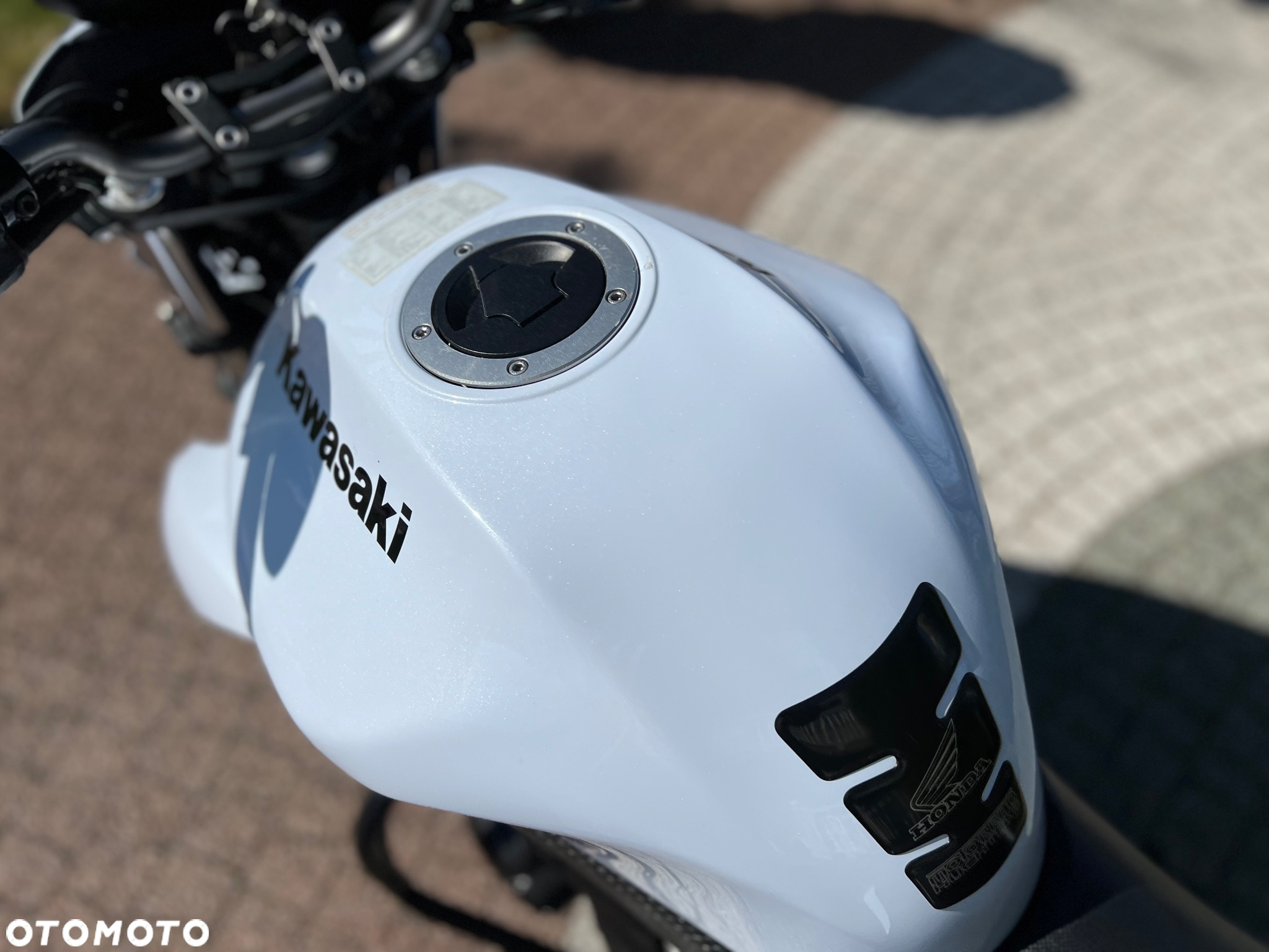 Kawasaki ER - 33
