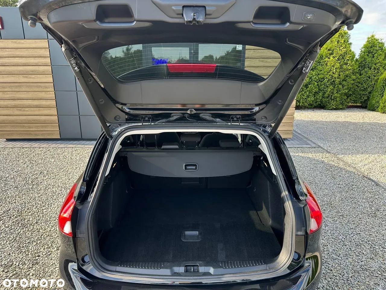 Ford Focus 1.5 EcoBlue Start-Stopp-System TITANIUM DESIGN - 16