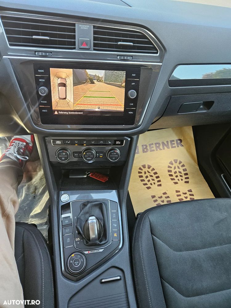 Volkswagen Tiguan - 18