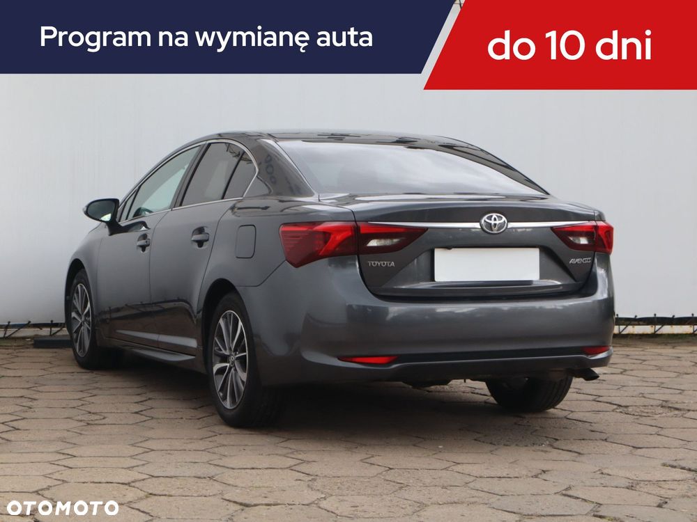 Toyota Avensis - 6