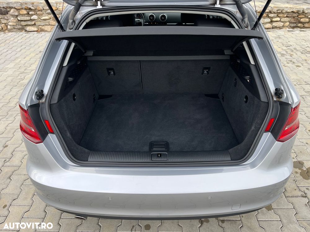 Audi A3 1.6 TDI Sportback S tronic sport - 14