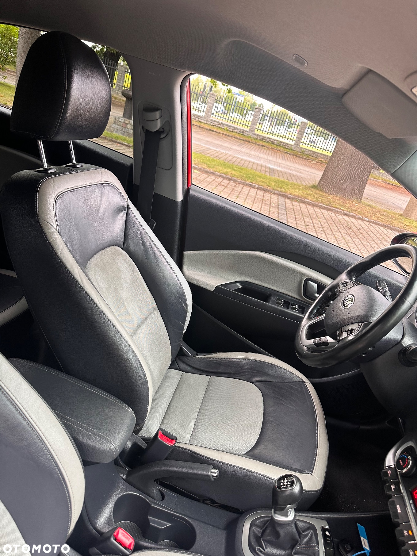 Kia Rio 1.4 Business Line - 30