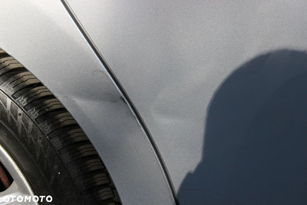 Toyota Avensis 2.0 Prestige NAVI - 9