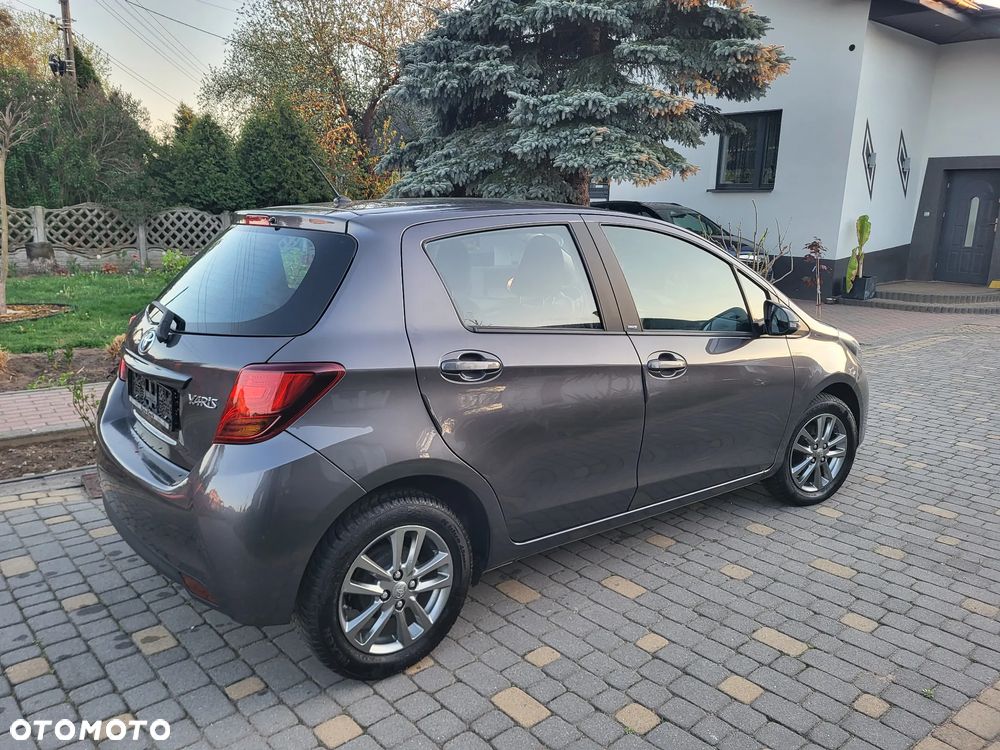 Toyota Yaris 1.33 Premium - 17