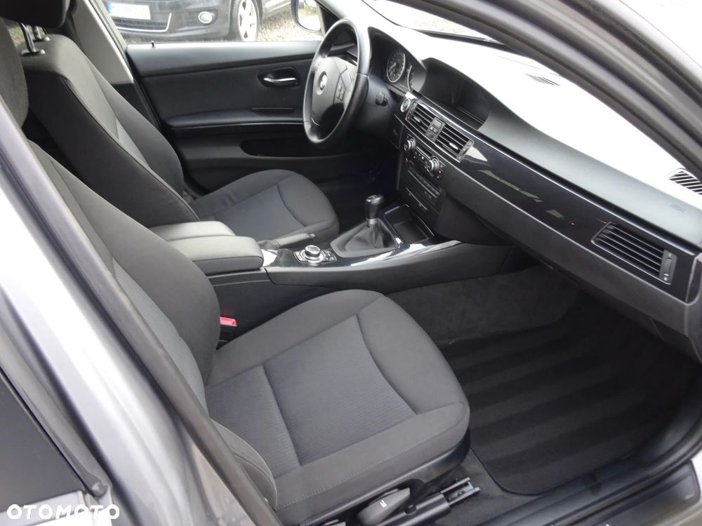 BMW Seria 3 - 12